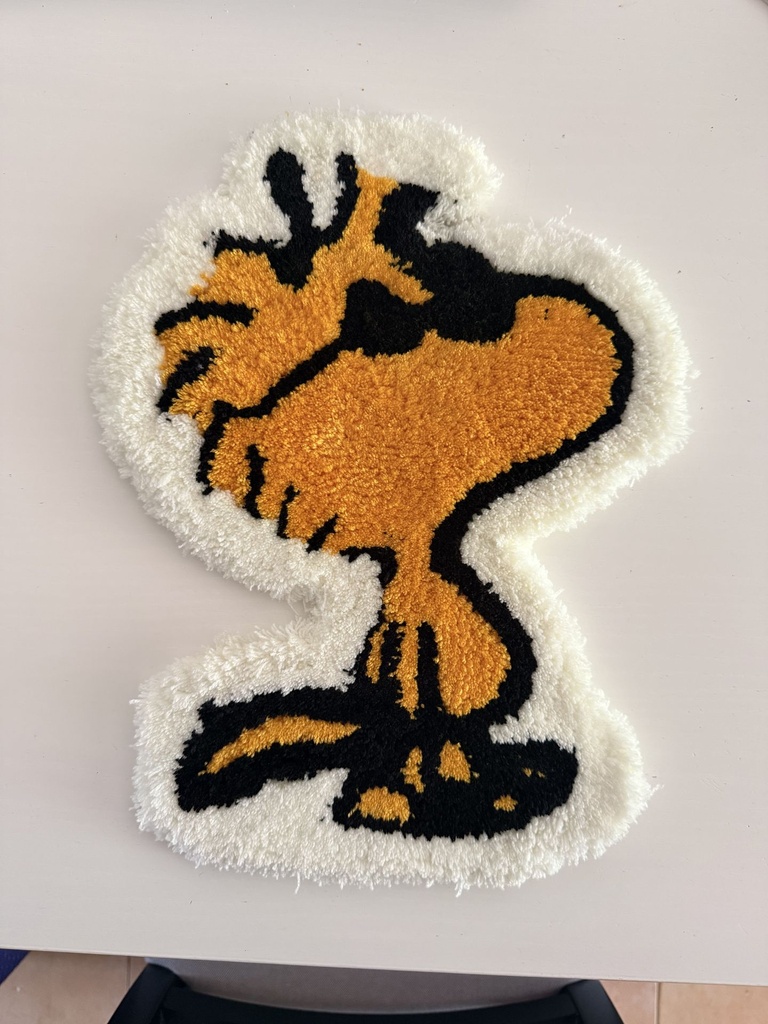 Tapis Tufté Artisanal — Petit Oiseau Jaune | Décoration Colorée Pop Art Fait Main