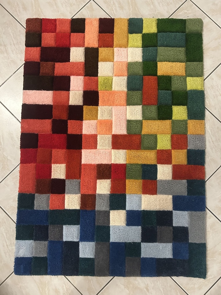 Tapis Tufté Artisanal — Carrés Multicolores Graphique | Décoration Contemporaine Fait Main (60 x 95cm)