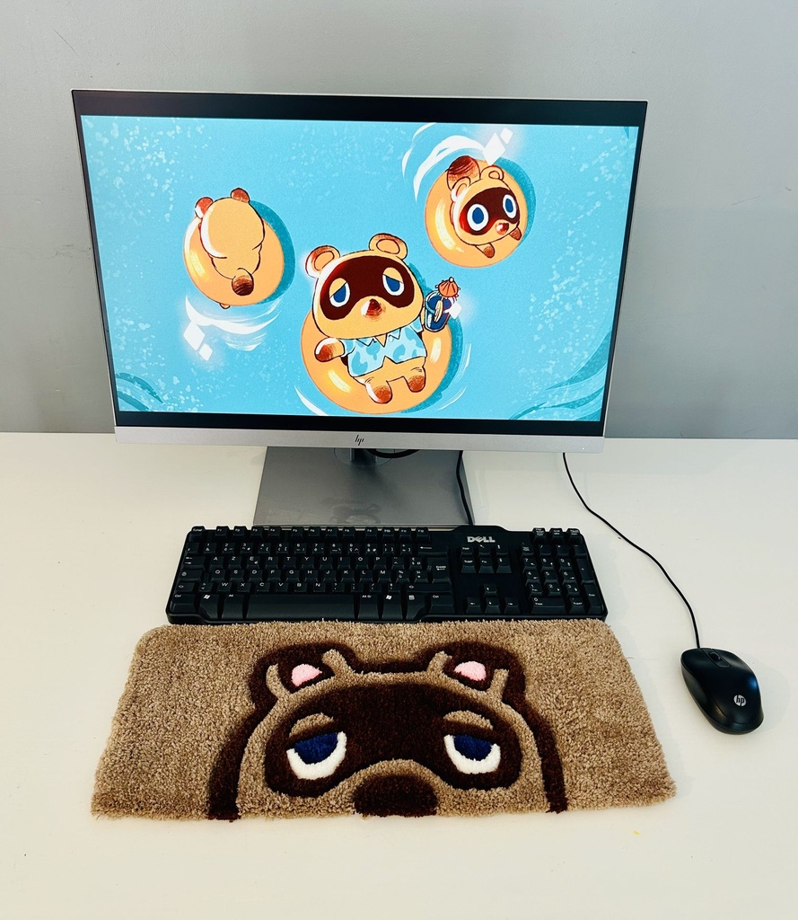 Repose-Poignet Tufté Artisanal — Petit Raton Laveur Gaming Cosy | Desk Décoration Fait Main